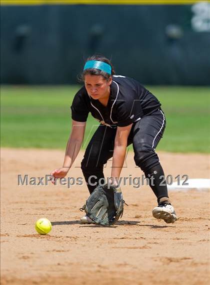 Thumbnail 3 in O'Connor vs Clark (UIL Region 4 Quarterfinal Playoff) photogallery.