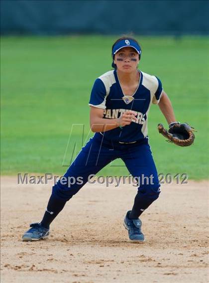 Thumbnail 2 in O'Connor vs Clark (UIL Region 4 Quarterfinal Playoff) photogallery.