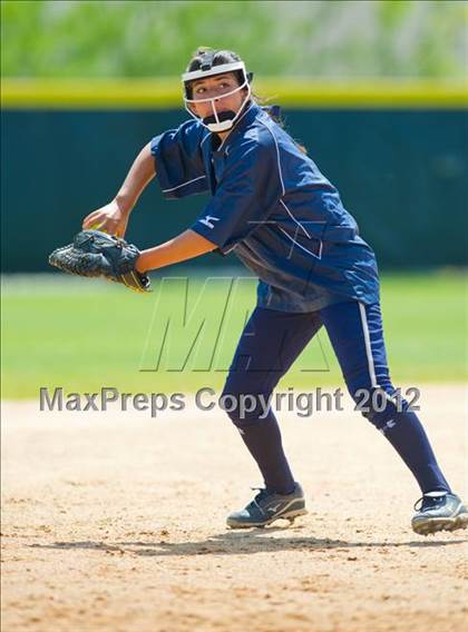 Thumbnail 3 in O'Connor vs Clark (UIL Region 4 Quarterfinal Playoff) photogallery.