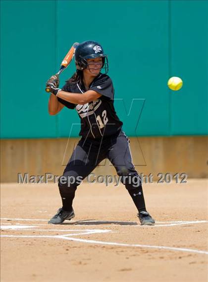 Thumbnail 2 in O'Connor vs Clark (UIL Region 4 Quarterfinal Playoff) photogallery.