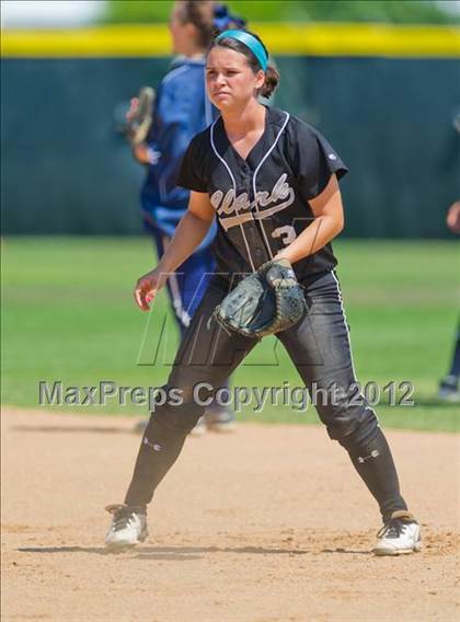 Thumbnail 2 in O'Connor vs Clark (UIL Region 4 Quarterfinal Playoff) photogallery.