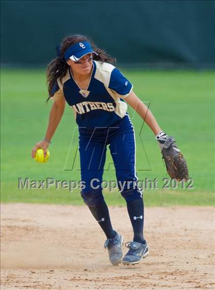 Thumbnail 2 in O'Connor vs Clark (UIL Region 4 Quarterfinal Playoff) photogallery.