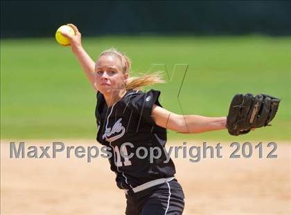 Thumbnail 3 in O'Connor vs Clark (UIL Region 4 Quarterfinal Playoff) photogallery.