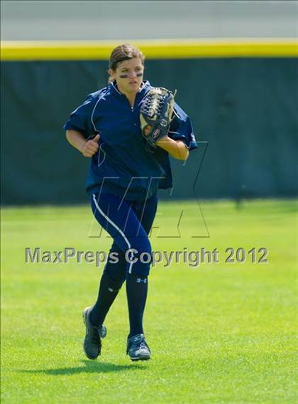 Thumbnail 2 in O'Connor vs Clark (UIL Region 4 Quarterfinal Playoff) photogallery.