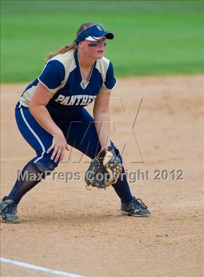 Thumbnail 3 in O'Connor vs Clark (UIL Region 4 Quarterfinal Playoff) photogallery.