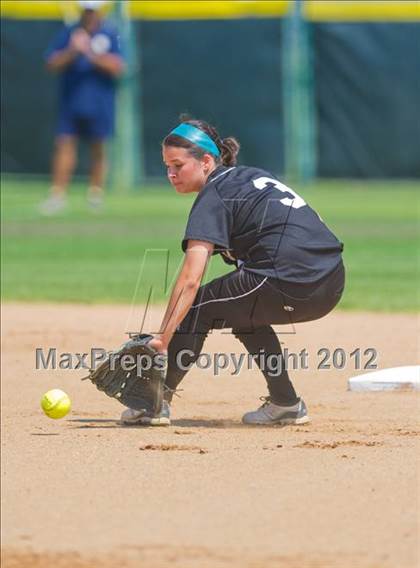 Thumbnail 2 in O'Connor vs Clark (UIL Region 4 Quarterfinal Playoff) photogallery.