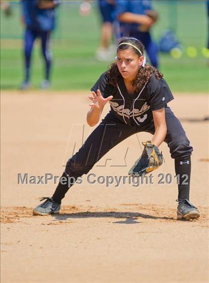 Thumbnail 3 in O'Connor vs Clark (UIL Region 4 Quarterfinal Playoff) photogallery.