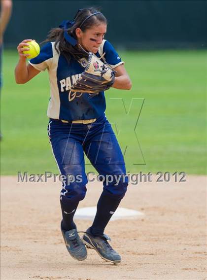 Thumbnail 1 in O'Connor vs Clark (UIL Region 4 Quarterfinal Playoff) photogallery.
