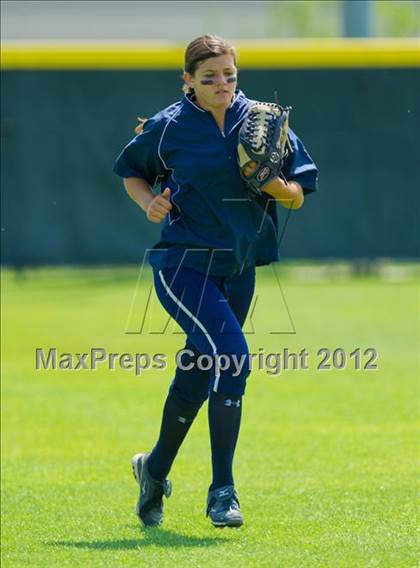 Thumbnail 3 in O'Connor vs Clark (UIL Region 4 Quarterfinal Playoff) photogallery.