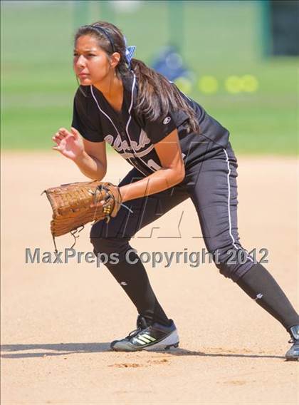 Thumbnail 1 in O'Connor vs Clark (UIL Region 4 Quarterfinal Playoff) photogallery.