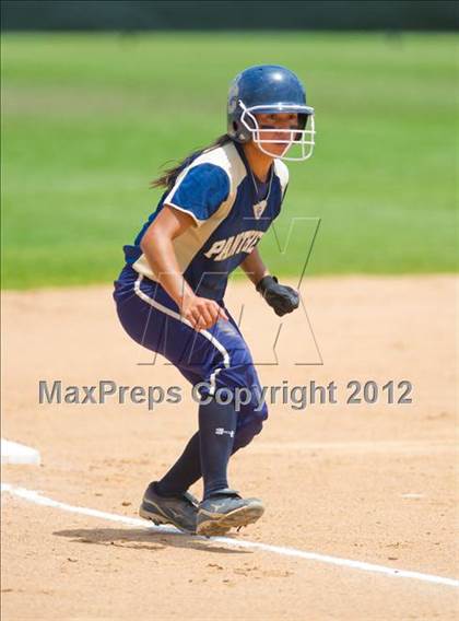 Thumbnail 1 in O'Connor vs Clark (UIL Region 4 Quarterfinal Playoff) photogallery.