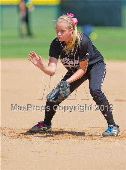 Thumbnail 2 in O'Connor vs Clark (UIL Region 4 Quarterfinal Playoff) photogallery.