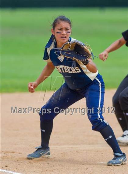 Thumbnail 3 in O'Connor vs Clark (UIL Region 4 Quarterfinal Playoff) photogallery.