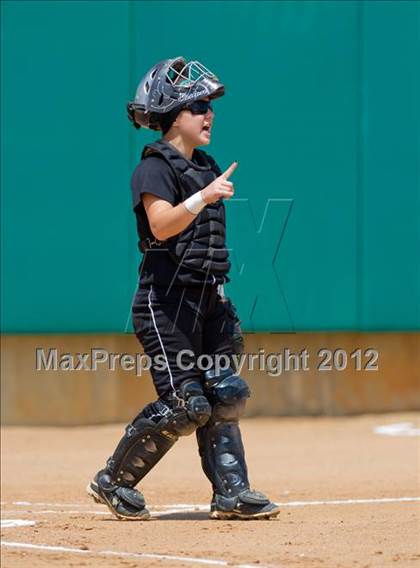 Thumbnail 3 in O'Connor vs Clark (UIL Region 4 Quarterfinal Playoff) photogallery.