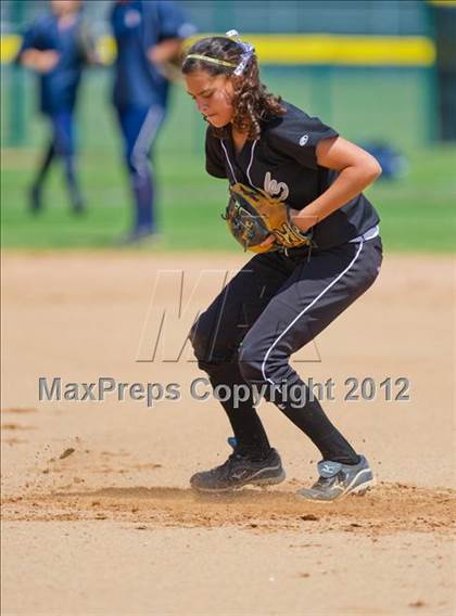 Thumbnail 3 in O'Connor vs Clark (UIL Region 4 Quarterfinal Playoff) photogallery.
