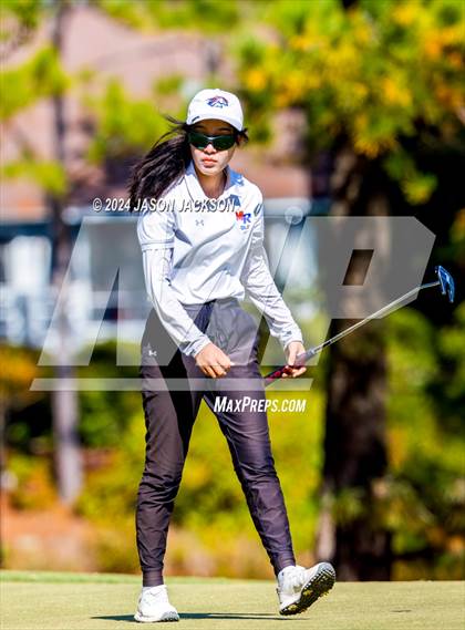 Thumbnail 1 in NCHSAA 4A Finals (Round 1) photogallery.