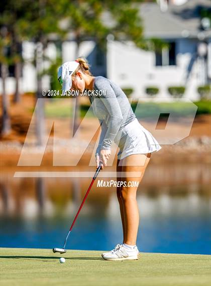 Thumbnail 2 in NCHSAA 4A Finals (Round 1) photogallery.