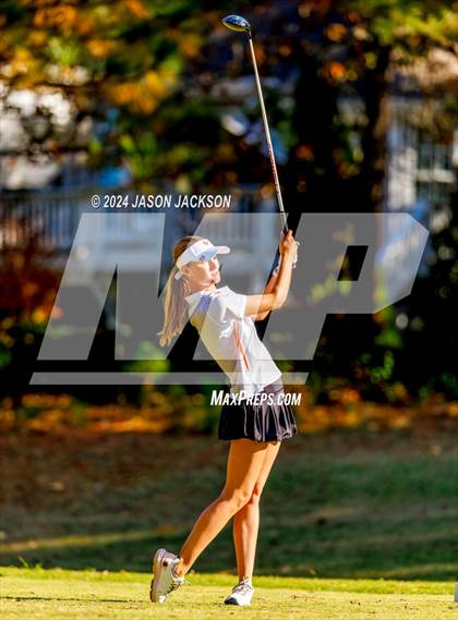 Thumbnail 2 in NCHSAA 4A Finals (Round 1) photogallery.