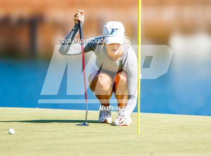 Thumbnail 2 in NCHSAA 4A Finals (Round 1) photogallery.
