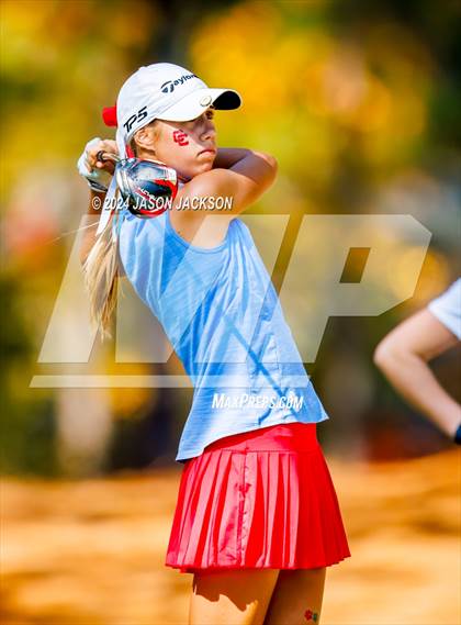 Thumbnail 1 in NCHSAA 4A Finals (Round 1) photogallery.