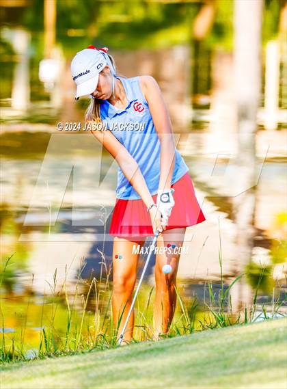 Thumbnail 2 in NCHSAA 4A Finals (Round 1) photogallery.