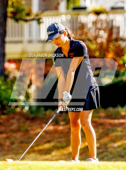 Thumbnail 2 in NCHSAA 4A Finals (Round 1) photogallery.