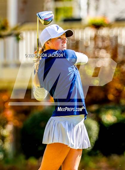 Thumbnail 2 in NCHSAA 4A Finals (Round 1) photogallery.
