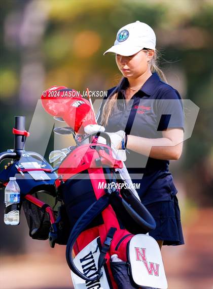 Thumbnail 1 in NCHSAA 4A Finals (Round 1) photogallery.