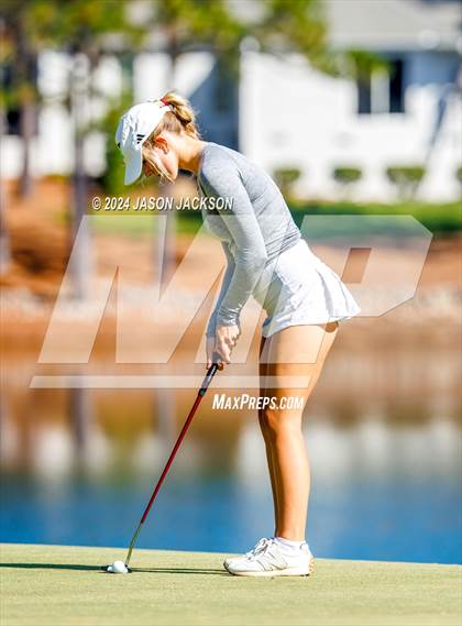 Thumbnail 1 in NCHSAA 4A Finals (Round 1) photogallery.