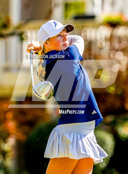 Thumbnail 2 in NCHSAA 4A Finals (Round 1) photogallery.
