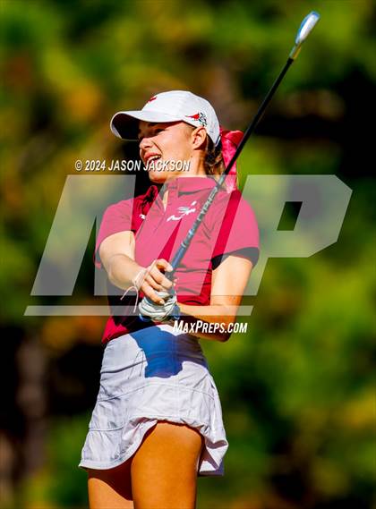 Thumbnail 2 in NCHSAA 4A Finals (Round 1) photogallery.