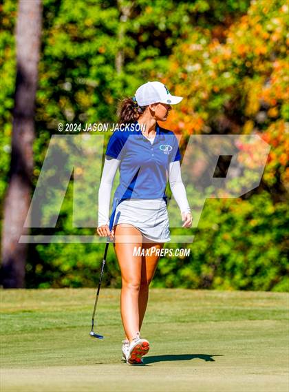 Thumbnail 1 in NCHSAA 4A Finals (Round 1) photogallery.