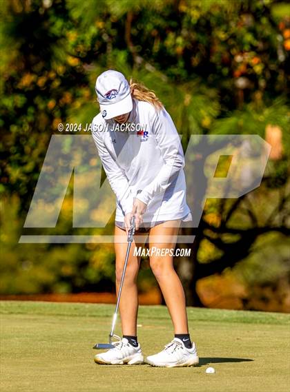 Thumbnail 2 in NCHSAA 4A Finals (Round 1) photogallery.