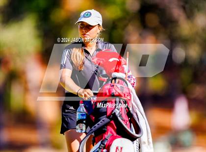 Thumbnail 1 in NCHSAA 4A Finals (Round 1) photogallery.