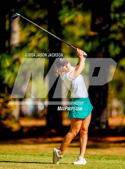 Thumbnail 2 in NCHSAA 4A Finals (Round 1) photogallery.