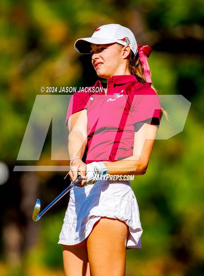 Thumbnail 2 in NCHSAA 4A Finals (Round 1) photogallery.