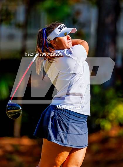 Thumbnail 1 in NCHSAA 4A Finals (Round 1) photogallery.