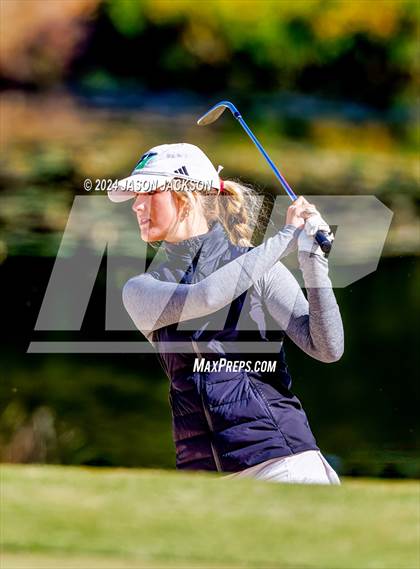 Thumbnail 2 in NCHSAA 4A Finals (Round 1) photogallery.