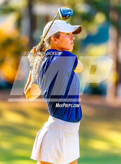 Thumbnail 1 in NCHSAA 4A Finals (Round 1) photogallery.