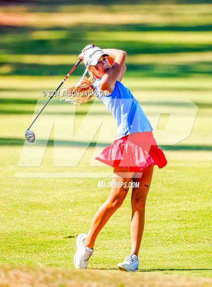 Thumbnail 3 in NCHSAA 4A Finals (Round 1) photogallery.