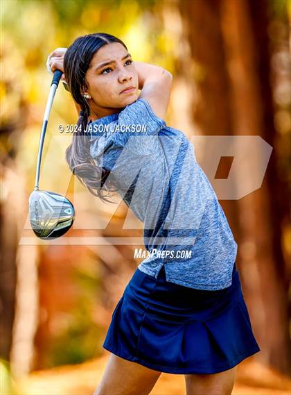 Thumbnail 2 in NCHSAA 4A Finals (Round 1) photogallery.