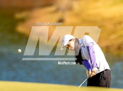 Thumbnail 2 in NCHSAA 4A Finals (Round 1) photogallery.