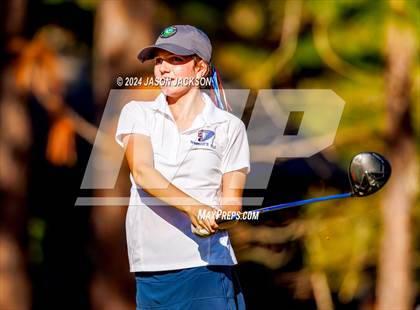 Thumbnail 1 in NCHSAA 4A Finals (Round 1) photogallery.