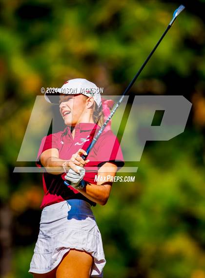 Thumbnail 1 in NCHSAA 4A Finals (Round 1) photogallery.