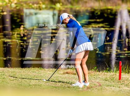 Thumbnail 2 in NCHSAA 4A Finals (Round 1) photogallery.
