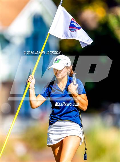 Thumbnail 2 in NCHSAA 4A Finals (Round 1) photogallery.