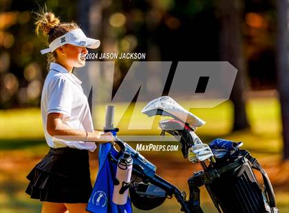 Thumbnail 1 in NCHSAA 4A Finals (Round 1) photogallery.