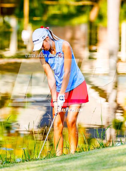 Thumbnail 1 in NCHSAA 4A Finals (Round 1) photogallery.