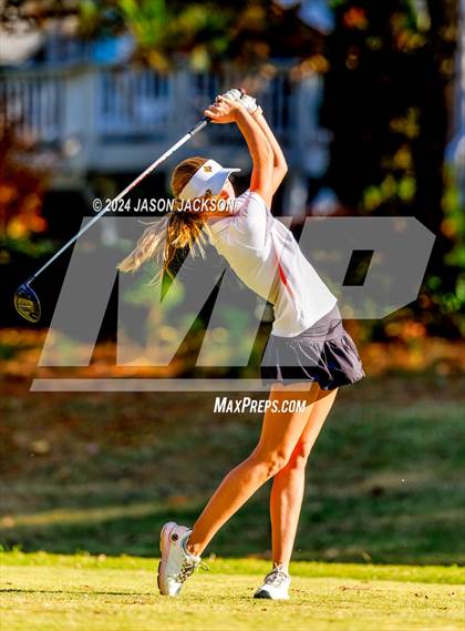 Thumbnail 2 in NCHSAA 4A Finals (Round 1) photogallery.