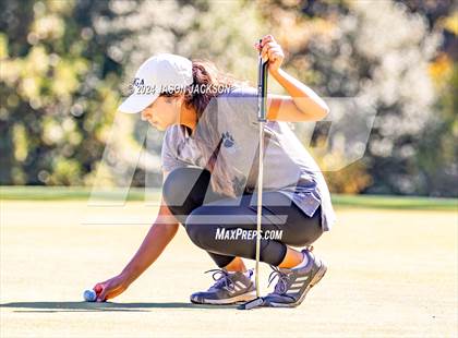 Thumbnail 1 in NCHSAA 4A Finals (Round 1) photogallery.